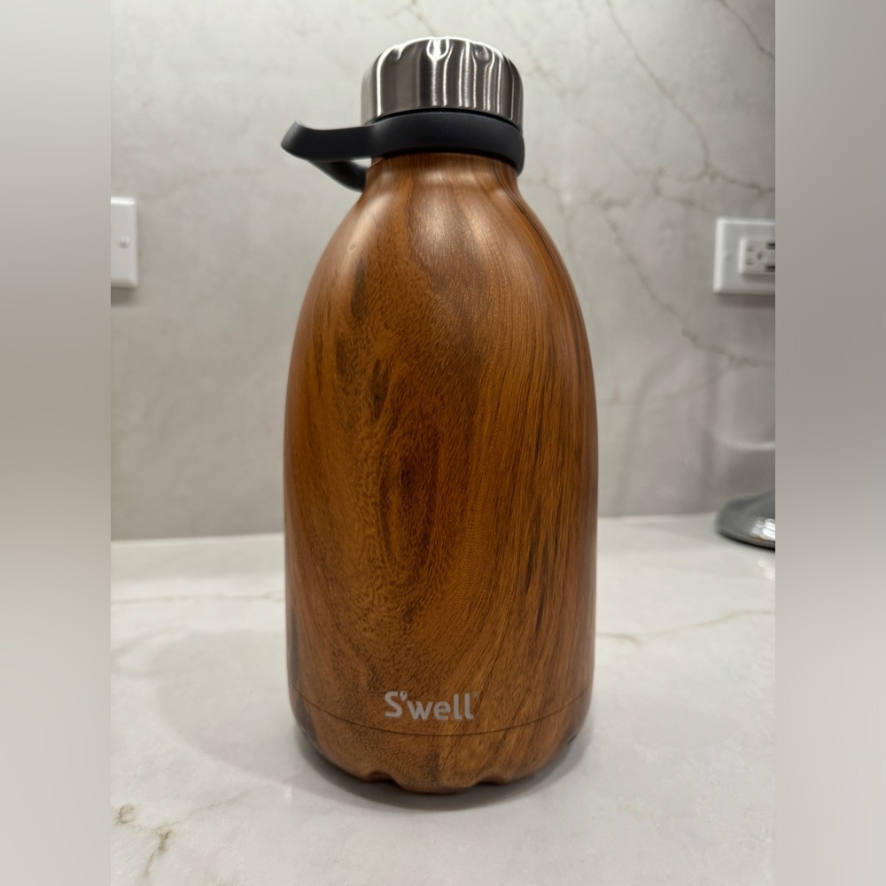 Swell S'well Teakwood 64 oz Roamer Nomade Stainless Steel Bottle